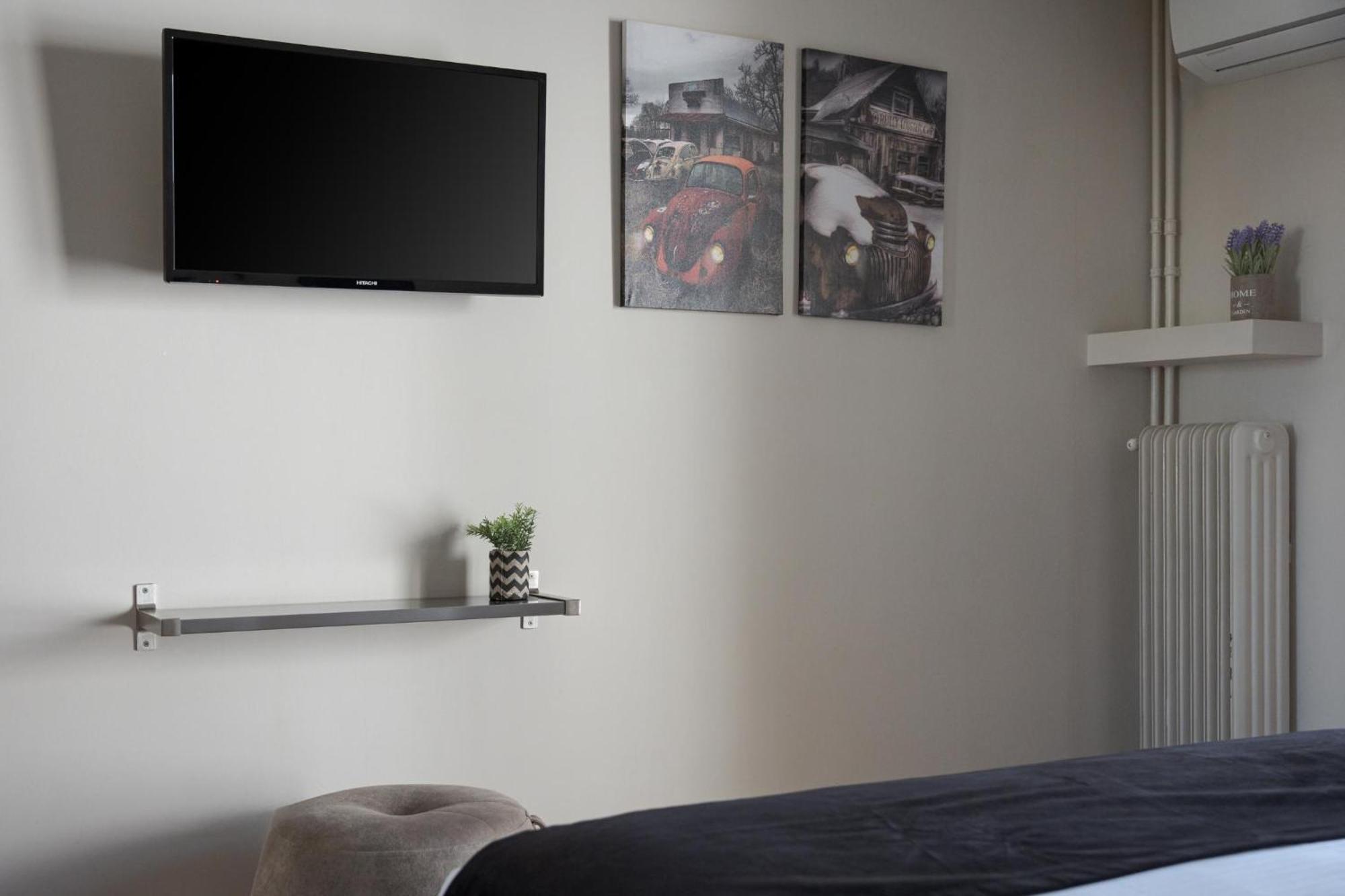 Daire Athenian Heritage Residences