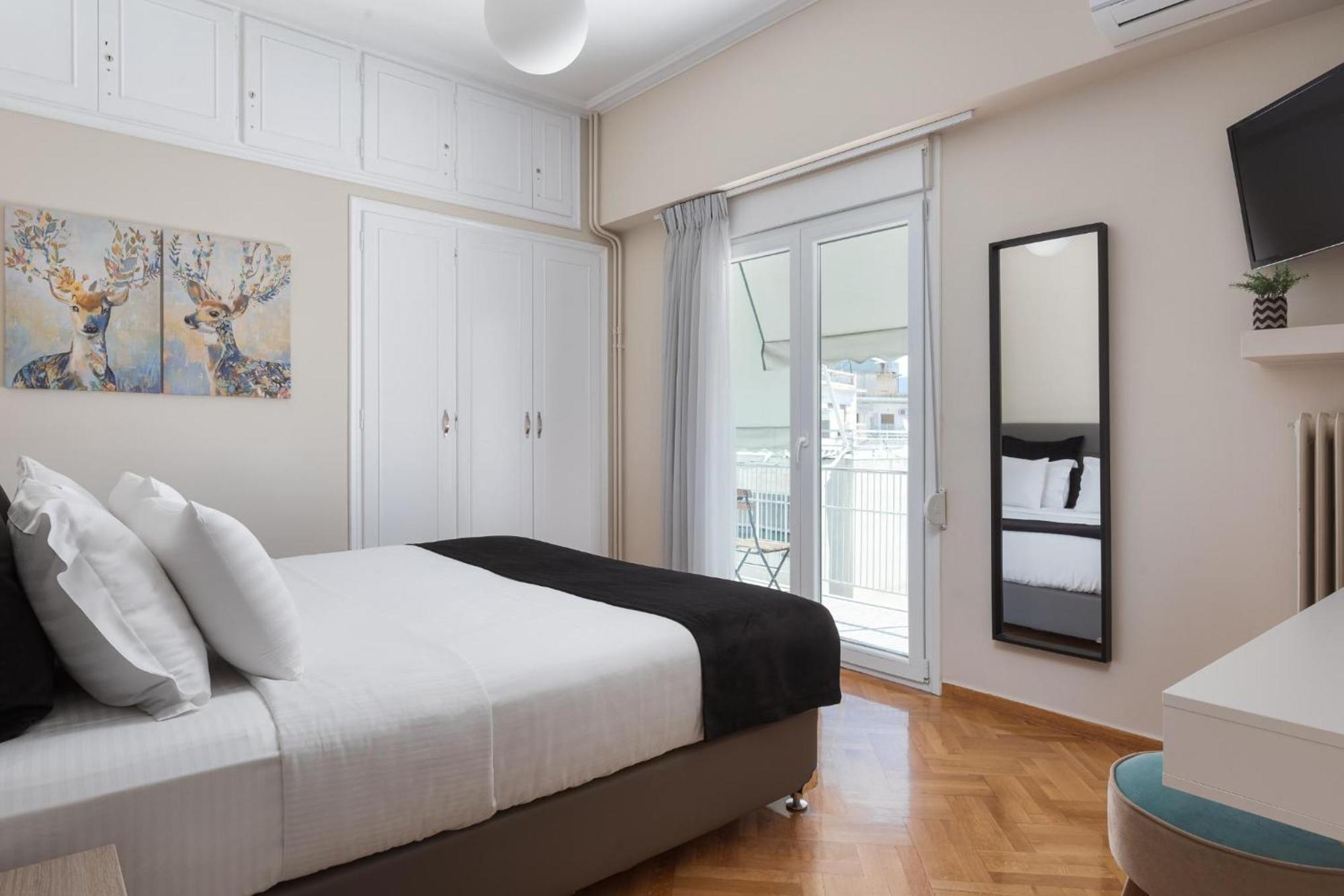 Daire Athenian Heritage Residences