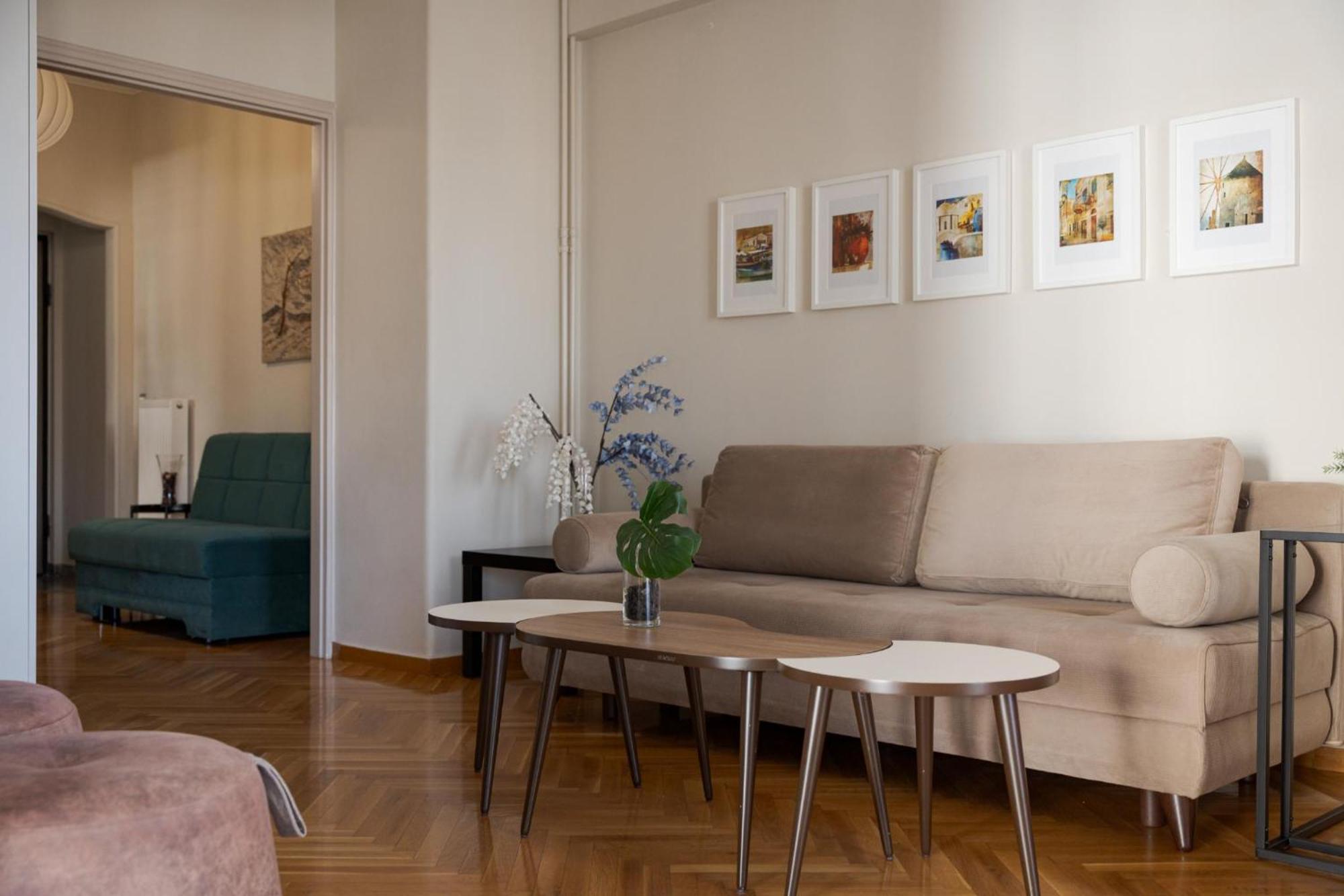 Daire Athenian Heritage Residences